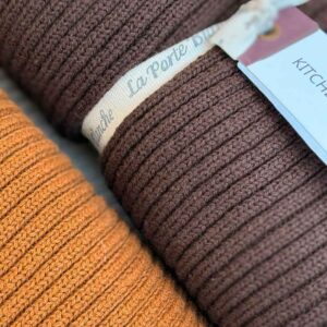 זוג מגבות סרוגות פסים