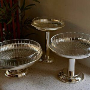 כליהגשה מסדרת רויאל וקערת זכוכית